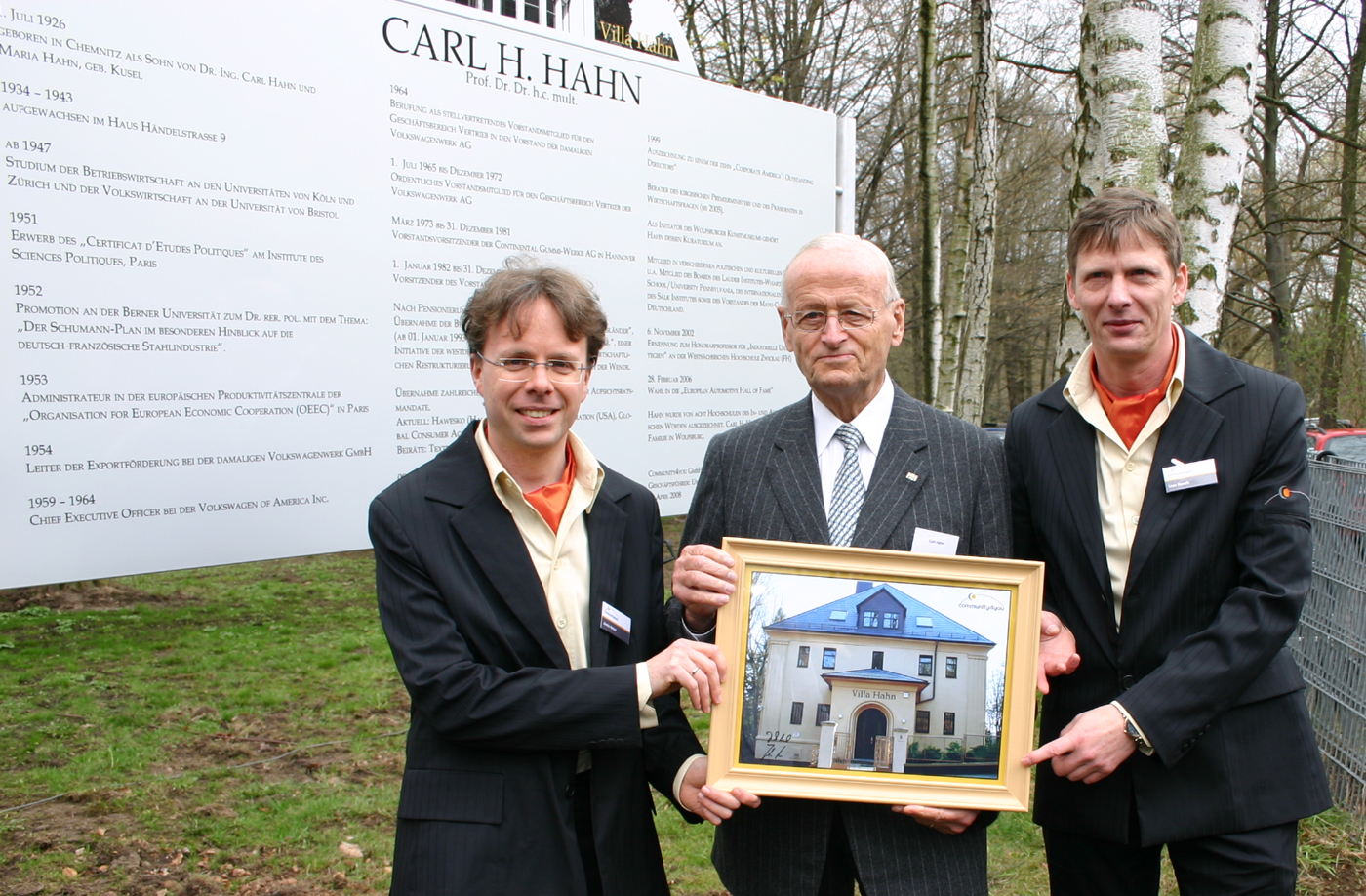 Carl Horst Hahn: Ehrenbürger als Namensgeber für Firmensitz der community4you Carl Horst Hahn: Ehrenbürger als Namensgeber für Firmensitz der community4you